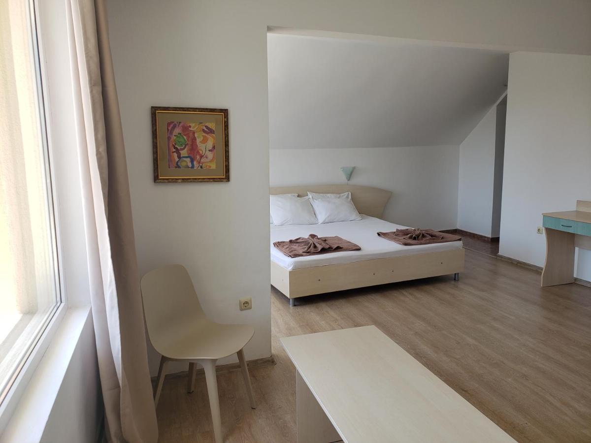 סאני ביץ' Family Hotel Magnolia מראה חיצוני תמונה