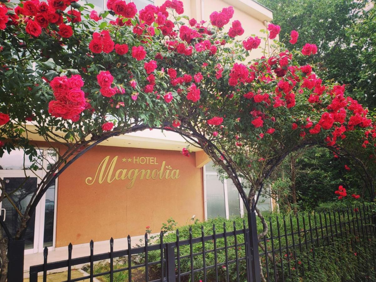 סאני ביץ' Family Hotel Magnolia מראה חיצוני תמונה